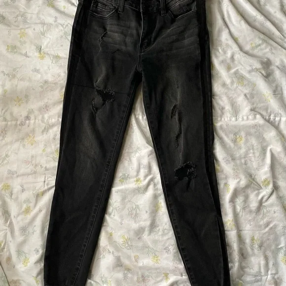 Vervet Los Angeles Black Distressed Raw Hem Skinny Jeans - Picture 13 of 17